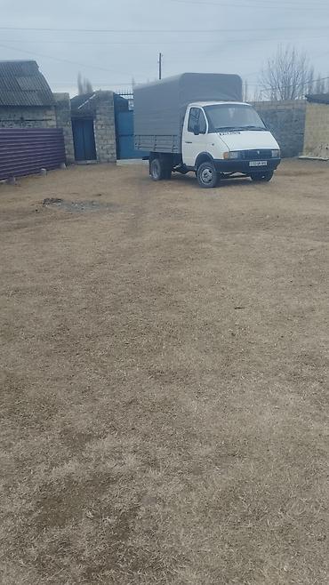 Yük maşınları: QAZ 1998 il, motor 2.4 l, Tent — 2