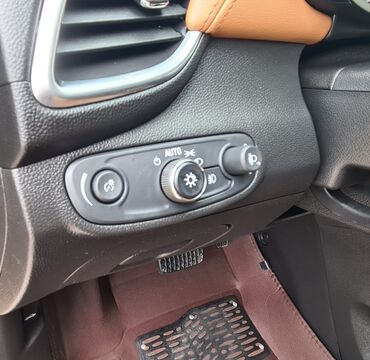 Chevrolet: Chevrolet Trax: 2018 г., 1.6 л, Автомат, Дизель, Кроссовер — 21