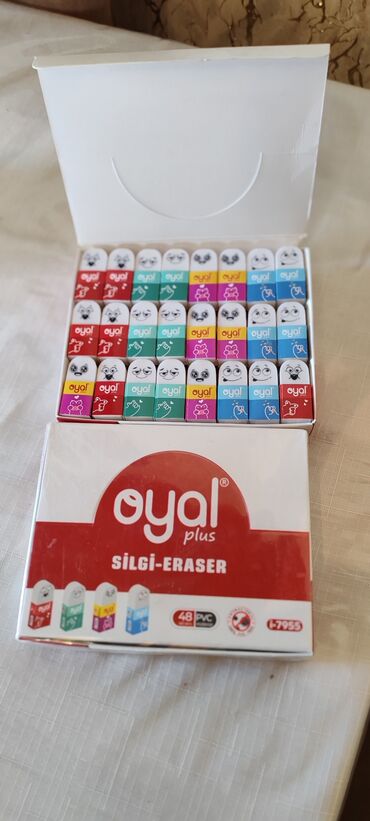 Uşaqlar üçün digər mallar: Hər növ məktəb ləvazimatları satılır — qələm, dəftər, pozan, xətkeş — 2