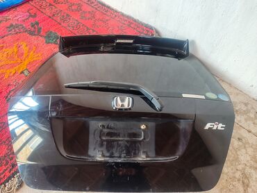 фит багажник: Крышка багажника Honda 2005 г., Новый, цвет - Черный,Оригинал
