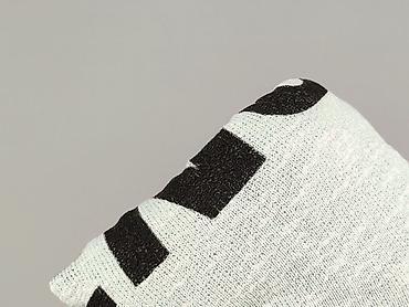 napis na koszulce: T-shirt damski, rozmiar S — 5