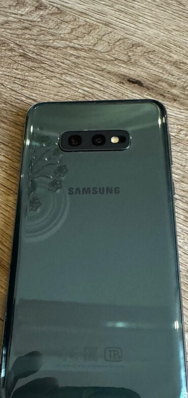 Samsung: Samsung Galaxy S10e, 128 GB, rəng - Yaşıl, Barmaq izi
