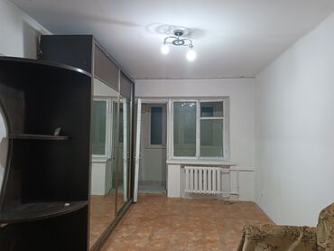 продается квартира калык акиева: 1 комната, 33 м², 104 серия, 5 этаж, Косметический ремонт