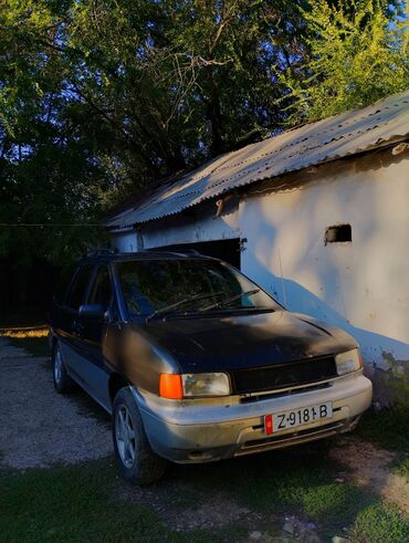 Nissan: Nissan Prairie: 1999 г., 2 л, Механика, Бензин, Вэн/Минивэн