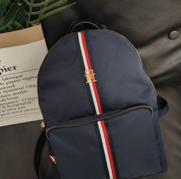 рюкзак прочный: Рюкзак tommy hilfiger есть на 2 расцветки: черный, темно синий на