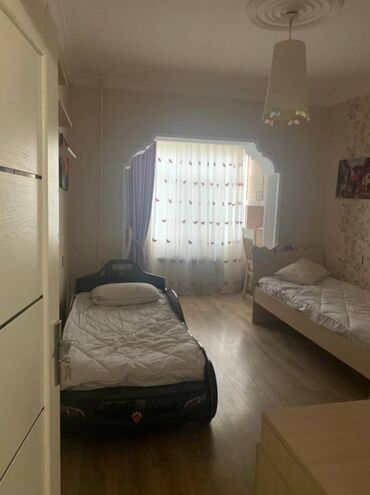 Mənzil kirayələyirəm: 4 otaqlı, 110 kv. m -da lalafo.az — 9 Mənzil kirayələyirəm: 4 otaqlı, 110 kv. m — 9