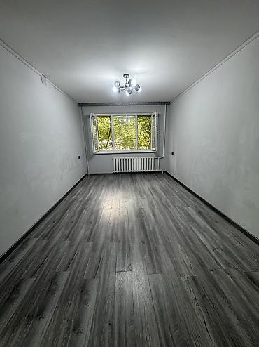 один штук: 1 комната, 30 м², 104 серия, 1 этаж, Косметический ремонт — 1