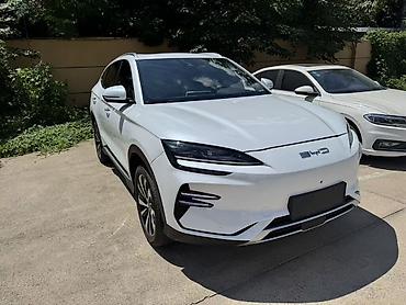 передок: BYD Song Plus: 2023 г., Электромобиль, Кроссовер — 1