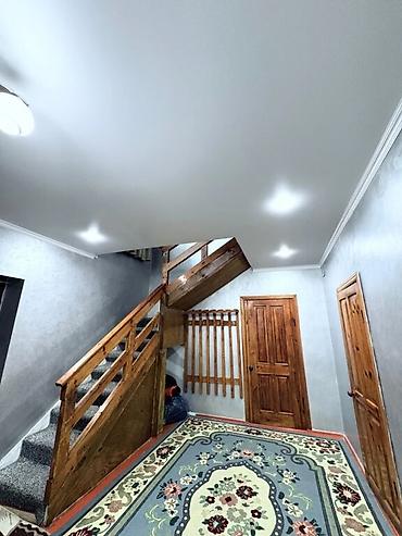 Продажа коттеджей и домов: Продаётся дом с. Чон-Арык. Дом кирпичный, двухэтажный под расшив. Во — 3