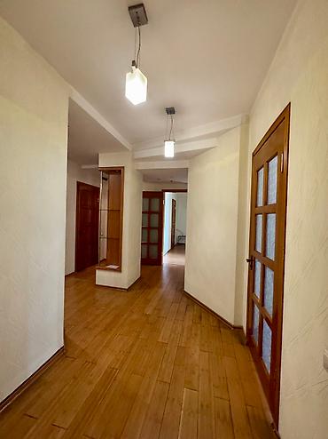 Продажа квартир: 4 комнаты, 201 м², Элитка, 3 этаж, Косметический ремонт — 9