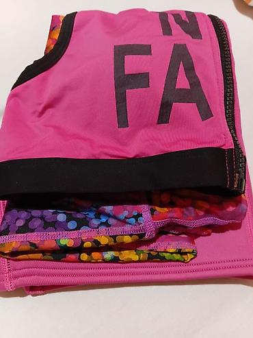 Gornji i donji deo: Sportski komplet za trening – 3 dela - Sportski grudnjak/kratki top u — 17