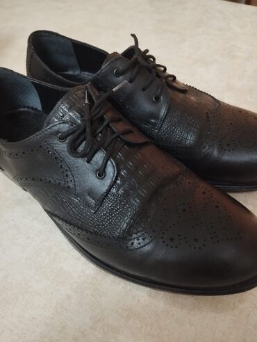 Ayaqqabılar: Ayaqqabı 43 razmer alınib 89 azn 5 saatliq geyinilib bəyliyində — 5