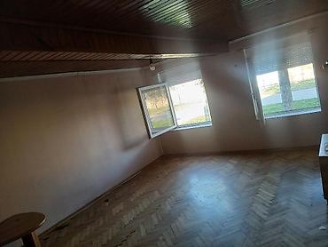 Kuće na prodaju: Na prodaju prostrano seosko domaćinstvo sa velikim ograđenim placem i — 13