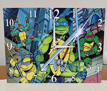 Satovi za kuću: Ima vise velicina. Okrugli 28,5 cm. precnik 2400 din. 27x35 cm.2400 — 16