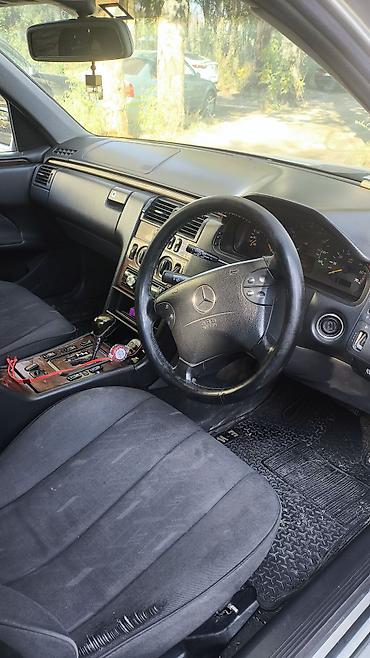 Продажа авто: Mercedes-Benz E-Class: 2001 г., 2 л, Автомат, Седан — 6