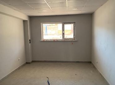 Аренда магазинов: СРОЧНО СДАЁТСЯ КОММЕРЧЕСКОЕ ПОМЕЩЕНИЕ — 42м² или 91м² 📍 Адрес: г — 3