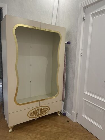 Qonaq otağı dəstləri: İşlənmiş, Azərbaycan — 1