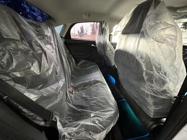 Ford: Ford Focus: 1 l | 2017 il 176526 km Sedan — 9