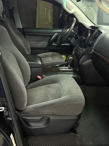 Toyota: Toyota Land Cruiser: 2015 г., 4 л, Автомат, Бензин, Внедорожник — 12