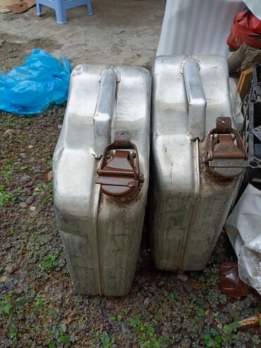 aqlay daş: Bak, Metal, 25 l l