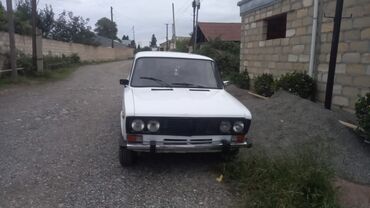 диски на рено: VAZ 2106, ağ rəngli sedan Xüsusiyyətlər: - Kuzov: 4 qapılı klassik