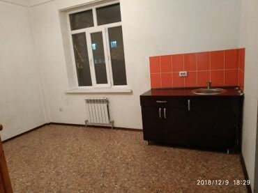 Долгосрочная аренда домов: 20 м², 1 комната, Утепленный, Бронированные двери, Парковка