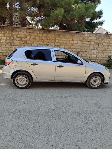 opel sükanı: Opel Astra: 1.3 l | 2006 il 377000 km Hetçbek — 1