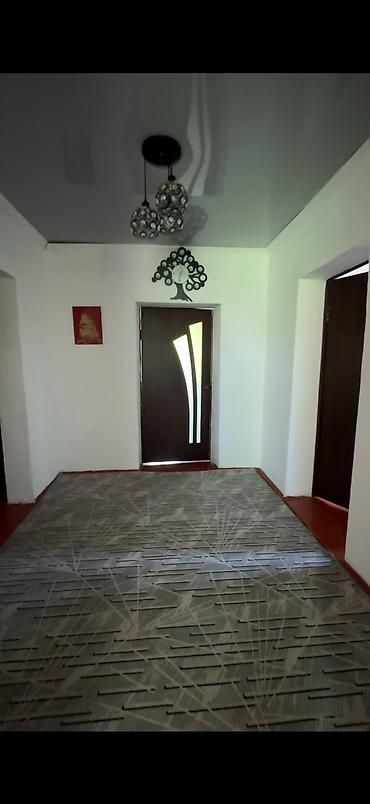 Продажа коттеджей и домов: 🏡 Продаётся уютный дом в Кара-Балте! 📍 Адрес: ул. Центральная, 174Б at lalafo.kg — 15 Продажа коттеджей и домов: 🏡 Продаётся уютный дом в Кара-Балте! 📍 Адрес: ул. Центральная, 174Б — 15