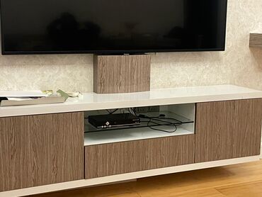 qonaq otağı mebelleri: Tv stend 80azn. Unvan 20 yanvar m 4623 Nigaz