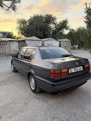 e53 amg: Volkswagen Vento: 1994 г., 1.8 л, Механика, Бензин, Седан — 4