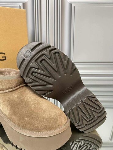 Ugg obuća: Ugg mini čizme, bоја - Bež, 41 — 9