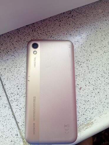 2 əl telefon: Honor 8A 2020, 2 GB, Qırıq