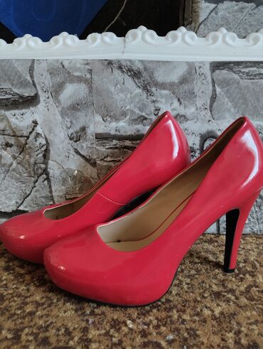puma обувь: Туфли 39, цвет - Красный