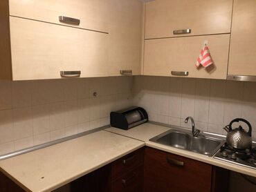 Uzunmüddətli kirayə mənzillər: Koroglu parki koala parkin yani 5/3 2 otaq temirli eshyali yalniz — 9