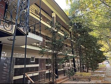 Продается пансионат на берегу озера Иссыкуль, в селе Бостери, на