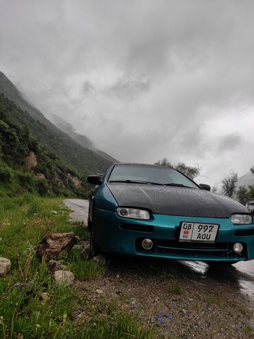 mitsubishi pajero машина: Mazda 323: 1997 г., 1.5 л, Механика, Бензин, Хэтчбэк