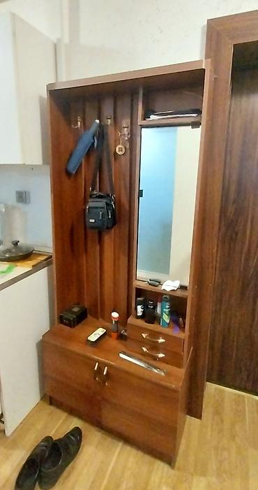 dolab ucuz: Dəhliz üçün mebel, 2 ədəd yumşaq oturacaqlı taburet və 1 ədəd ayaqqabı — 1