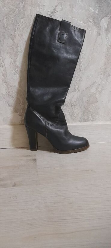 брендовые кроссовки из вьетнама: Сапоги, 38, цвет - Черный, Geox