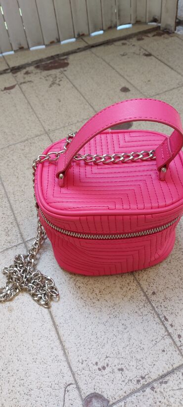 elegantna roze haljinica: Neseser torbica sinsay