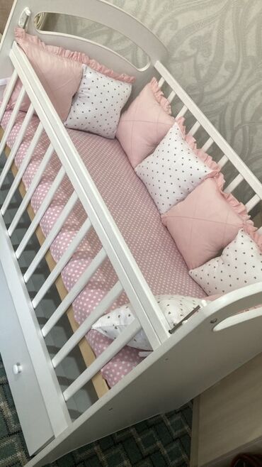 каракол матрасы: Детская односпальная кровать, Б/у, Для девочки, С бортиком, Дерево, Платная доставка