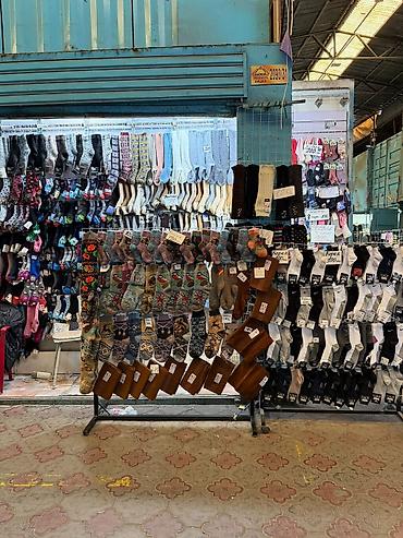 мадина базар: Продаю контейнер с местом, рынок дордой, мурас спорт Кишка проход — 1