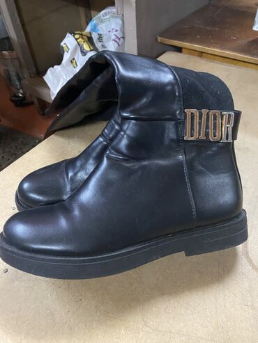 Сапоги: Женские ботинки-ботфорты Dior (логотип на заднике) - Цвет: черный - — 3