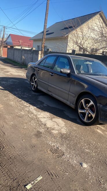 Mercedes-Benz: Mercedes-Benz E-Class: 2000 г., 3.2 л, Типтроник, Бензин, Седан — 4