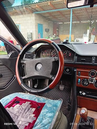 кузув спринтер: Mercedes-Benz E-Class: 1990 г., 0.2 - engine capacity л, Кол менен иштөөчү, Бензин, Седан — 6