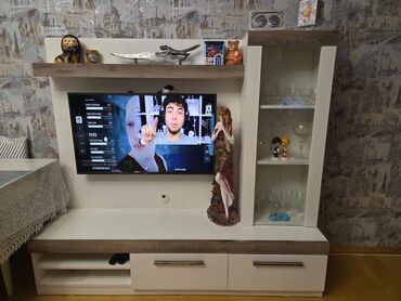 Qab-qacaq və mətbəx ləvazimatları: TV altlığı