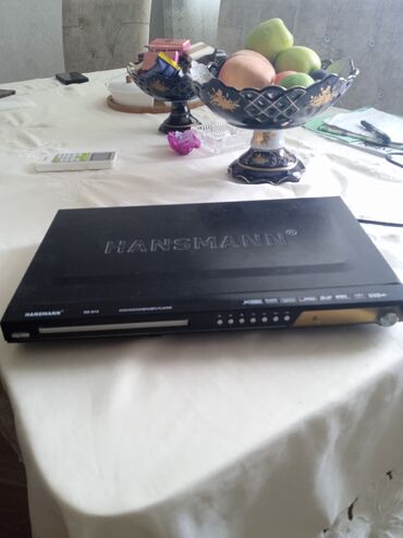 dvd disklər: HANS MANN DVD/CD Pleer – Model: GD-616 Xüsusiyyətlər: - Disk dəstəyi