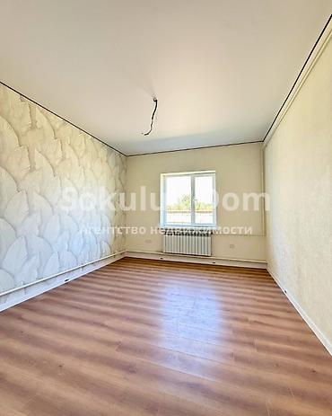 the level: 🏠Продается дом в с. Сокулук 🟡 Комнаты: 4 🟡 Участок: 6 соток 🟡 — 4