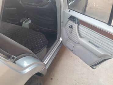 Mercedes-Benz: Mercedes-Benz W124: 1989 г., 2 л, Механика, Бензин, Седан at lalafo.kg — 11 Mercedes-Benz: Mercedes-Benz W124: 1989 г., 2 л, Механика, Бензин, Седан — 11