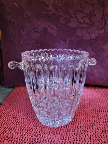 Kuhinjski setovi: Kibla nova za led,kristal,led kristal Zajecar. rucni rad. iz 70ih — 1