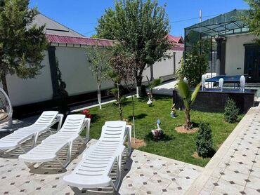 Посуточная аренда домов: Просторный дом с современной отделкой и благоустроенным двором. - — 10